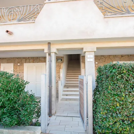 Guesthost - Gabbiano Lovely Flat With Veranda